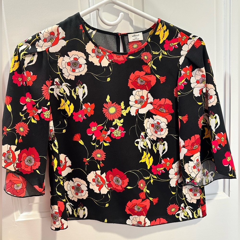 Aritzia Wilfred Cambrai Blouse. Like new. Worn once. XXS